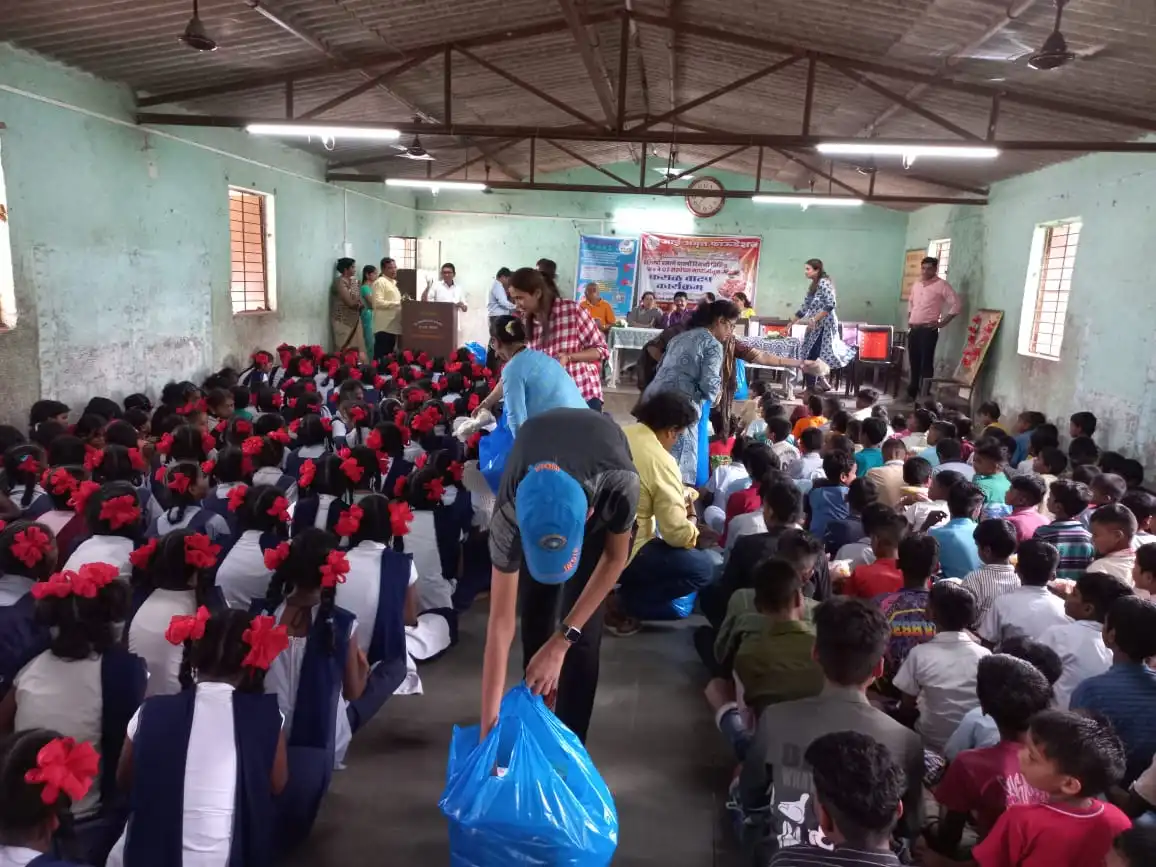 Diwali Faraal Vaatap cloths and sarees distribution at Wada Vasatigruh Adivasi Mule School